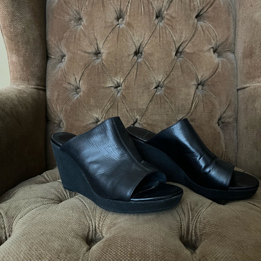 Black Slide On Wedges Size 9